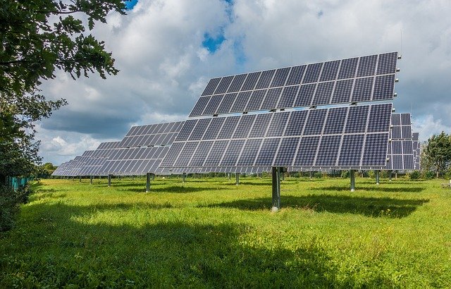 Impianto fotovoltaico a terra: via libera al Superbonus 110% anche per le spese relative all’installazione di pannelli solari su terreno di pertinenza